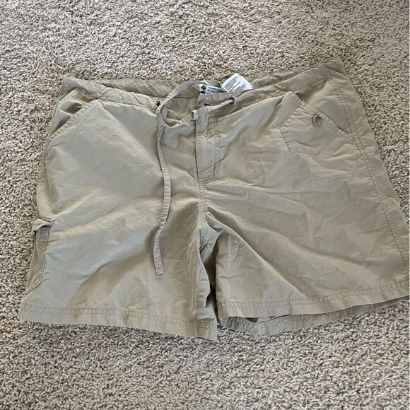 Columbia Drawstring Khaki Shorts Size Large - Picture 1 of 5